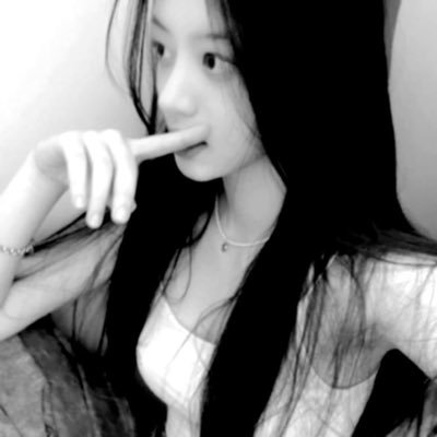 prttynthin's profile picture. 