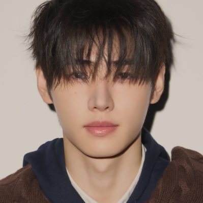 pshkive's profile picture. 성훈 러브 봇 ◜◡◝