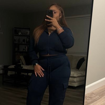 bossnel_'s profile picture. mizzou alumna. engineer-nsbe. chicago. 1913.