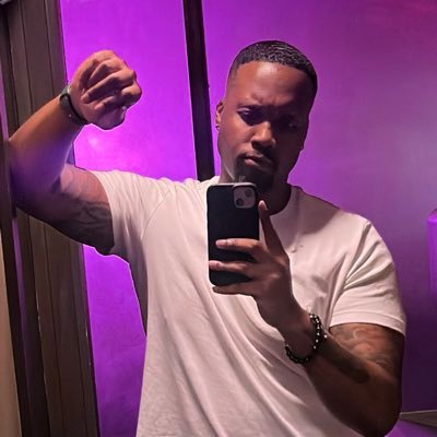 _MaalRashaad's profile picture. My heart is pure, my words are real, and my actions are genuine #TeacherBae👨🏾‍🏫 #ICECOLD1906🤙🏾 IG @goodwinsmaal