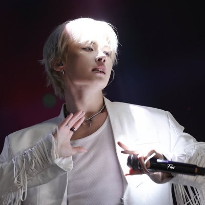 Knjlin0s's profile picture. Porang porang linos/ +18 / 🐰🐿️ ult | He/him 🏳️‍⚧️