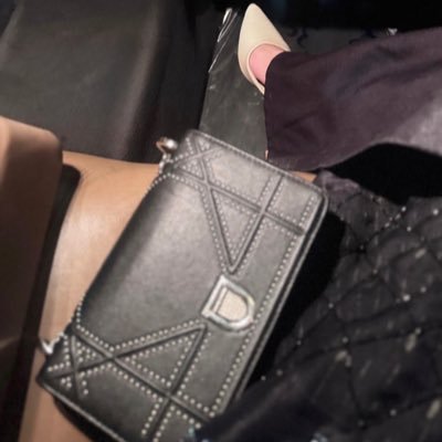 c_4iu's profile picture. الّا ياقلبي ومّرباعه-❣️@5ii8r