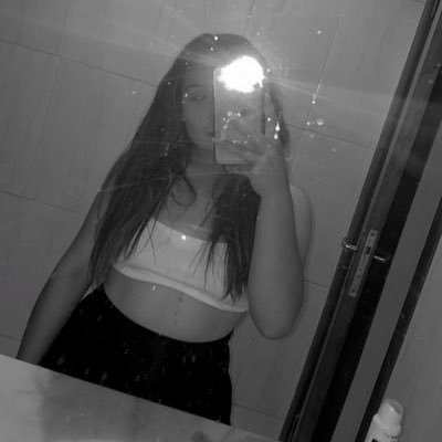 siilvi_ac's profile picture. Tratando de encajar en el mundo
🌙