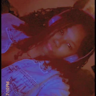 MindFxckedYou_'s profile picture. Humble.❁ Alecia’s Mommy ; Snapchat 👻 ; MindFxckedYou 🌻 LongLiveIsiah&Josh♥️🦂🌓🧘🏽‍♀️ #musicjunkie 🎧🤍 RIP Uncle Marc🕊