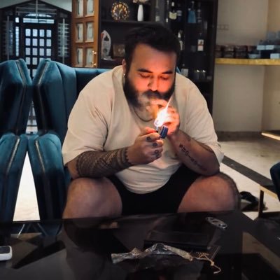 YashCeroMiedo's profile picture. ‘Invincible Emperor’