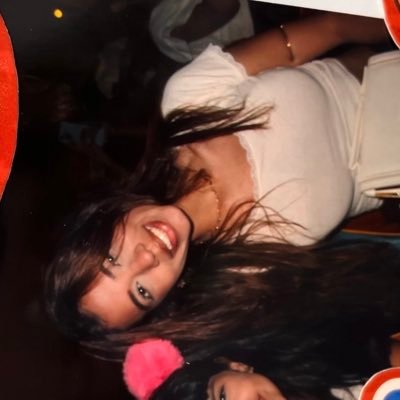 talytacst's profile picture. alguém me avisou para eu pisar nesse chão devagarinho