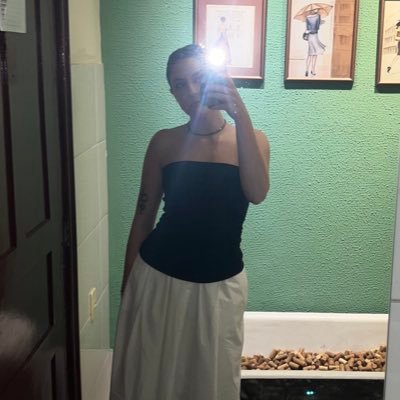 marriantonia's profile picture. eu vou voltar aos velhos tempos de mim