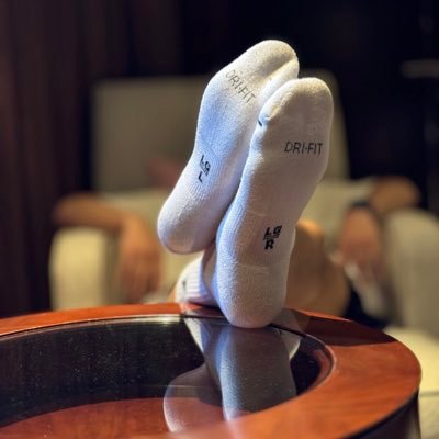 E99282523's profile picture. 体育生 🖤压榨 视频压榨 洗🧠止痒 绿帽🐢 视频定制 🛰️ Ath096096 🚪88 可线下