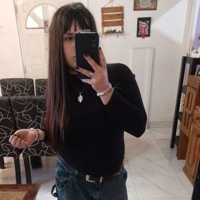 hur4cann's profile picture. — Es tu voz,es tu magia y 
tu locura. ★