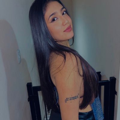 abrylgarciaa's profile picture. 