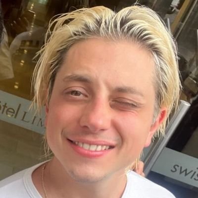 iC4ST1EL's profile picture. infp. 21. mex*ੈ✩‧₊˚