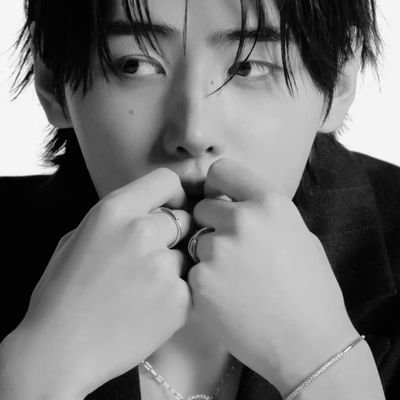 hatchscape's profile picture. 𝗛𝗣-𝗢𝗖, by https://t.co/uLpDBawOiK Risen from the ashes of his tremendous doubt, Kasper Alain Goth: Gryffindor, 1AU, 5003.