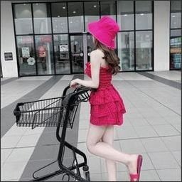 Christo92517061's profile picture. The world is vast, depending on how big your heart is