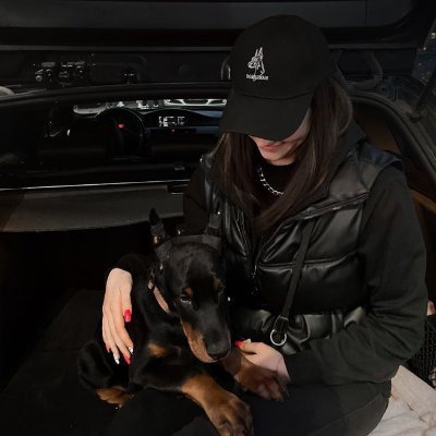 _yeou's profile picture. ˙⋆✧*̣̩☽⋆゜