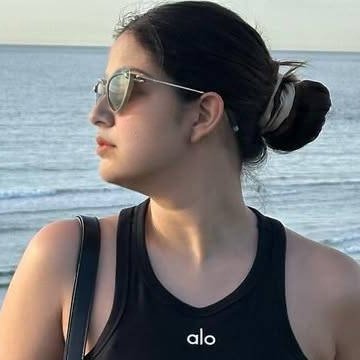 miraxsharma's profile picture. Just tweetin my beautiful pics 🤍