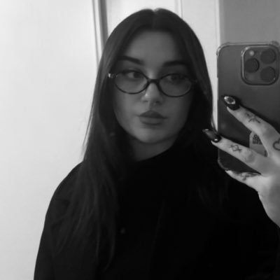 sucrettelaconne's profile picture. Ig : emmacs.e | tanarchiste et maman de nova pv:@mamandenova