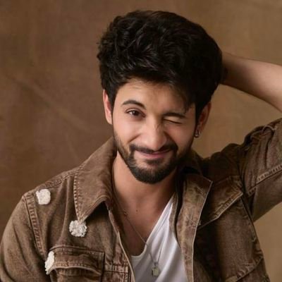 AriyanMal99806's profile picture. this account is not affiliated with any celebrity

NORTH ICON ✨

fanaccount of @alluarjun   and @shraddhakapoor

if u troll my idol i will troll ur idol