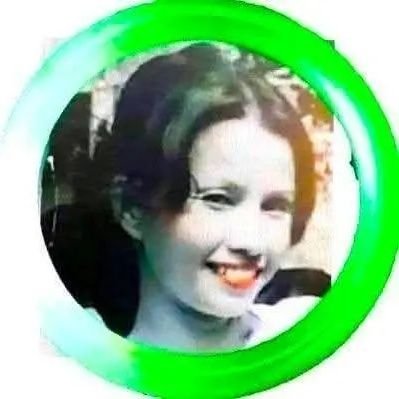 M4GyUFjSxn5iHiR's profile picture. 