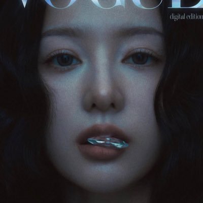 strictissimi's profile picture. insane