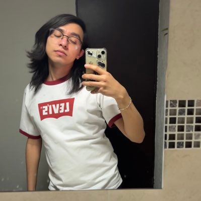 ferbanane's profile picture. you drew stars around my scars but now I'm bleeding