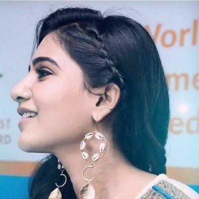 Nilaa_Venkat's profile picture. ❤️✨அழகான முகத்தை தேடாதே😍 அன்பான உள்ளத்தை தேடு❤️✨