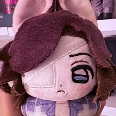 emptieslined's profile picture. you make me feel…….  (🔕)