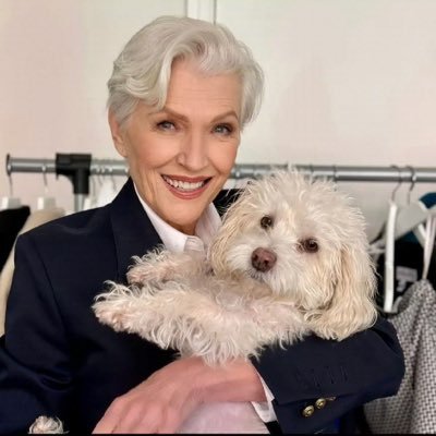 _maye1_'s profile picture. Author of A Woman Makes A Plan, now in 32 languages & 100+ countries 📖Doctor of Dietetics 🧑‍🎓Supermodel 😉💃ItsGreatToBe77 Manager:anna@mayemusk.com