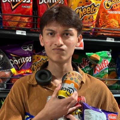 _lhuuu's profile picture. un twink