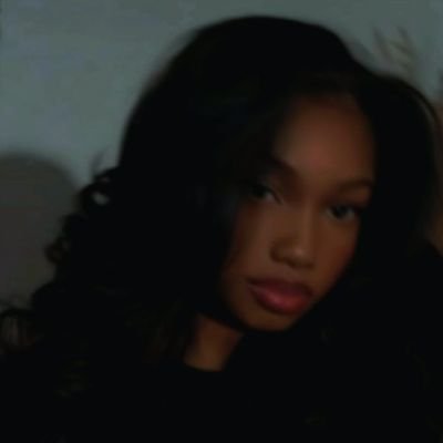 rukayat1h8m's profile picture. Extremely introverted Brand Strategist | Creative Writer | Reality show Enthusiast💜🫶