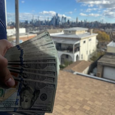 playboi_enzo's profile picture. new acct