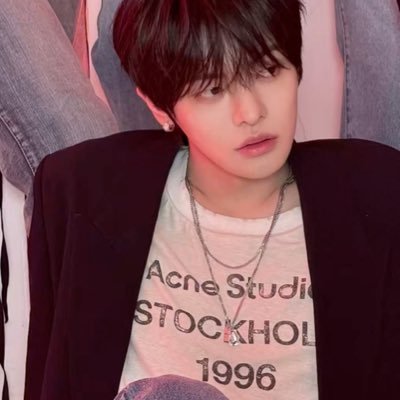 sowuxuqq's profile picture. 알디원만좋아함