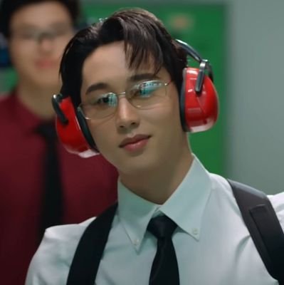 ohmluv_'s profile picture. ˖ ᡣ𐭩 ⊹ ࣪—  perthsanta lyknest pondphuwin seakeen firstkhao chokunaston—  ౨ৎ˚₊