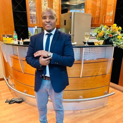 ShadMolete's profile picture. Wake up 🎱 Chase Your Dreams 🎱 OR Sleep | Founder: @MoleteNET ⛽️ Licensed Petroleum Wholesaler 🇿🇦 🇲🇿 🇿🇲