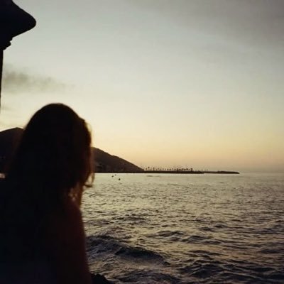 someonecarlessr's profile picture. still figuring it all out. living, learning, and loving the journey