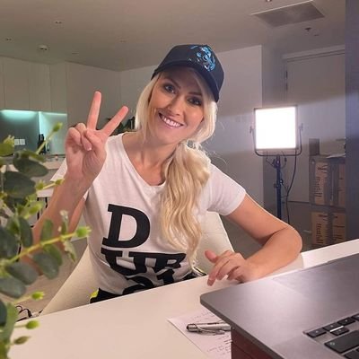 evanskate6215's profile picture. 