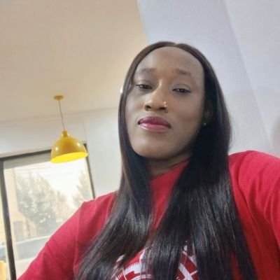 slimfatima's profile picture. Avid Reader|Tech|Services