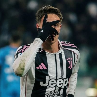 damienho_'s profile picture. 