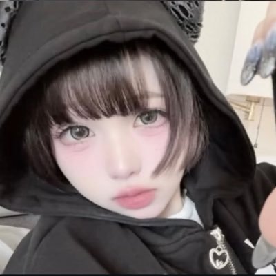 eternatenere's profile picture. welcome to the 💚🌌 hell zone. req 🆗 but not all accepted.