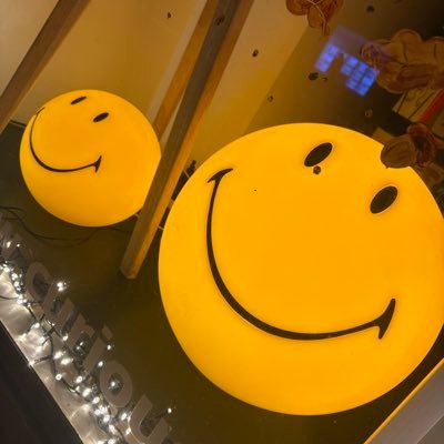 lyonstreet's profile picture. 