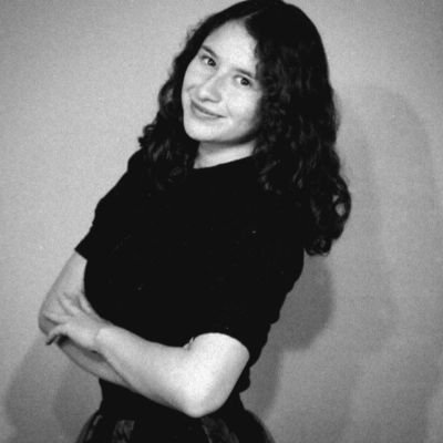 christiabigail_'s profile picture. Dame señor la fuerza de las olas del mar, que hacen de cada retroceso un nuevo punto de partida.
Gabriela Mistral ✨