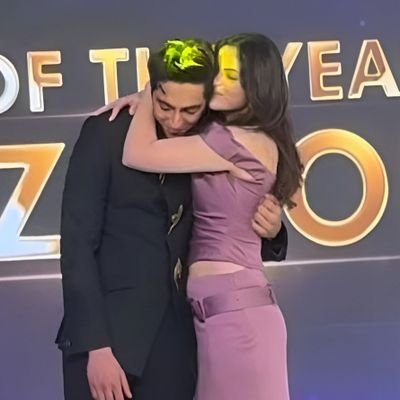 angel_ank1's profile picture. Spread love everywhere you go. Let no one ever come to you without leaving happier💞