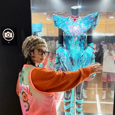 adeeze_14's profile picture. クィーンは本名です🧌🇯🇵×🇳🇬 INFJの陽ｷｬに見られがちな陰ｷｬ🌷JURVEY寄りのサイモンPD含めXGALX箱推し🫶🏽ALPHAZからのﾌｫﾛｰ大歓迎📢❤️ 【 TGIF 】ハンドメイドショップやってます‼️リンク見てﾈ📲