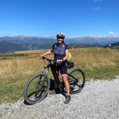 paolavaldo's profile picture. Insegno matematica e scienze. Sono Biologa, Biochimica ed insignita come Cavaliere al Merito 🇮🇹. Faccio foto, torte, pilates e giretti in mtb ed emtb