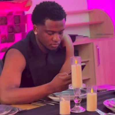 Roseline279944's profile picture. 