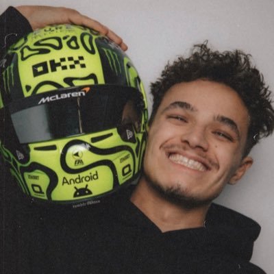 nina 🥂🏎️ LN1 Profile