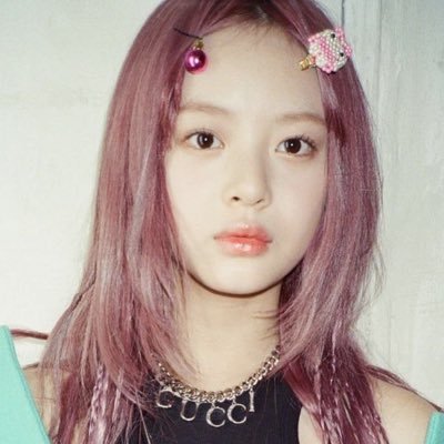 onlychiid's profile picture. mostly mhDHh