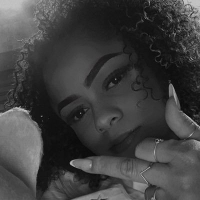 1997mb_'s profile picture. em tudo que eu faço, sou Abençoada✨🤍    Loq👩🏽‍❤️‍💋‍👨🏻