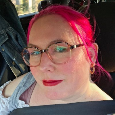 Ameluna_Lynn's profile picture. Crocheteuse et commerçante Douceurs d'Amé 🧶 Féministe, Gauchiss, Hobbit, maman d'un Choupi et d'un Sousou.