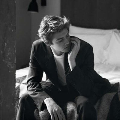 Insomnia_guy21's profile picture. peniaphobia