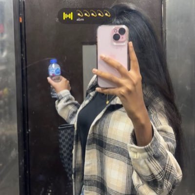 maybeareej's profile picture. 